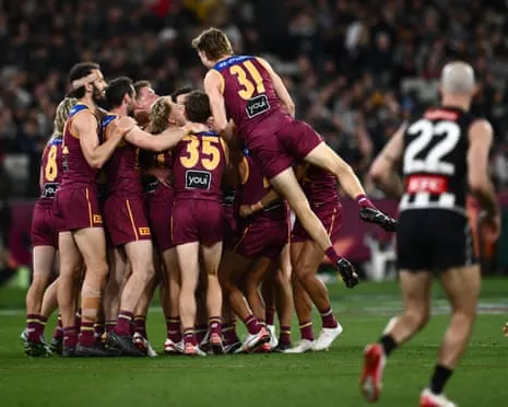 The Lions Demolish The Magpies to Claim Championship Battle Against The Cats